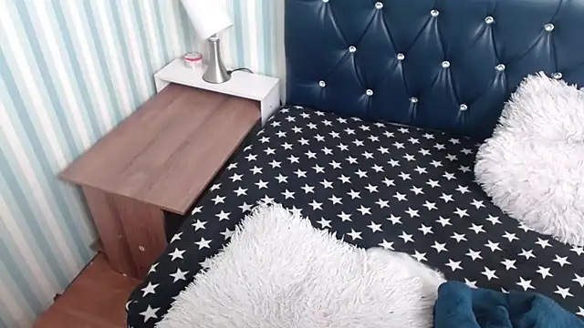 Scarlett Keaton online show from November 7, 4:17 am