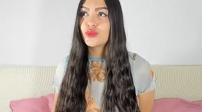 Snapshot of Sweet-Sophiee chatting on January 21, 3:10 pm Sweet-Sophiee online show from January 21, 3:10 pm