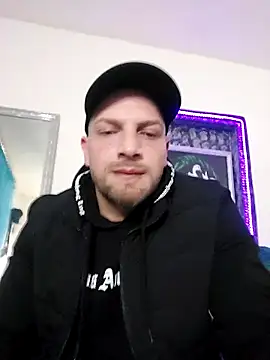 Snapshot of JasonKlove chatting on February 14, 5:35 pm JasonKlove online show from February 14, 5:35 pm