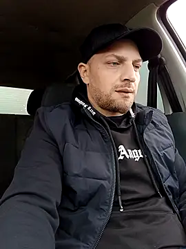 Snapshot of JasonKlove chatting on February 17, 11:29 am JasonKlove online show from February 17, 11:29 am