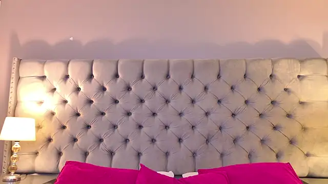 AmbarSantany online show from February 19, 9:45 pm