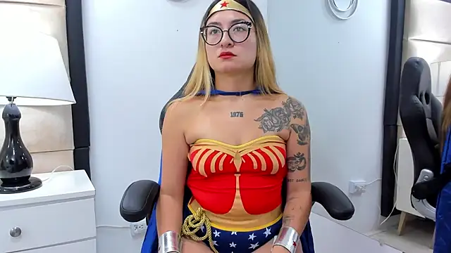 AmbarSantany online show from October 31, 2:24 pm