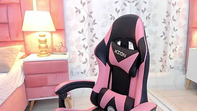 AmbarSantany online show from February 8, 2:26 pm