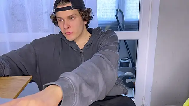 alyx garden online show from April 13, 10:41 am