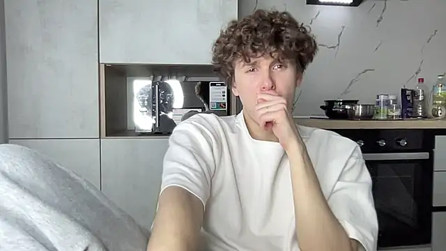 Snapshot of alyx_garden chatting on February 25, 11:32 am alyx garden online show from February 25, 11:32 am