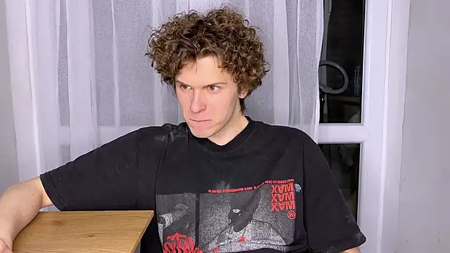 alyx garden online show from March 31, 7:38 pm