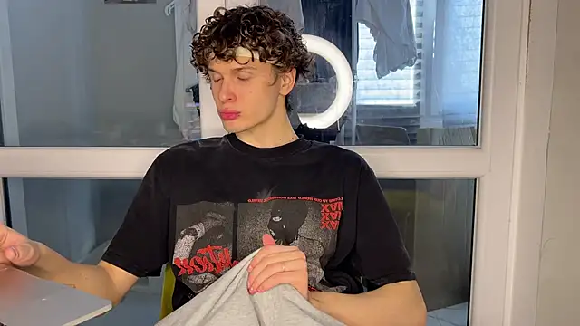 alyx garden online show from March 10, 10:19 am