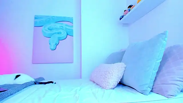 Snapshot of Alexis_Rosse chatting on December 15, 12:55 pm Alexis Rosse online show from December 15, 12:55 pm