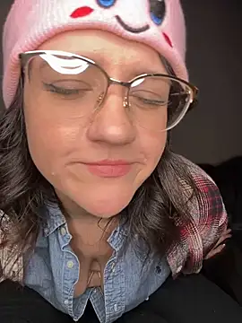 Snapshot of Kinkbitch25 chatting on January 14, 12:00 am Kinkbitch25 online show from January 14, 12:00 am