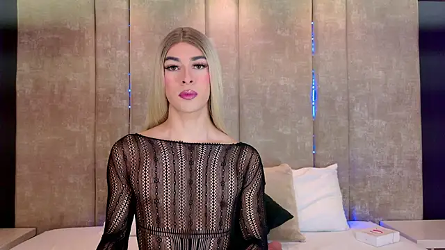 MaxiRogers online show from November 17, 11:47 am