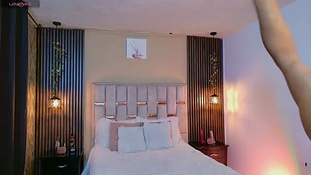 Nathan Smith  online show from April 14, 3:50 pm