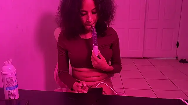 shandiloveslemonss online show from September 10, 6:56 am