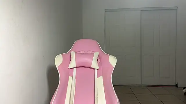 shandiloveslemonss online show from October 29, 1:59 am