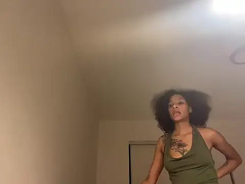 shandiloveslemonss online show from October 17, 7:11 am