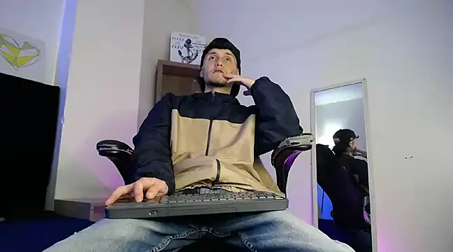 Snapshot of DemianPrince chatting on January 30, 3:33 am DemianPrince online show from January 30, 3:33 am