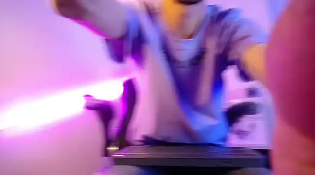 Snapshot of DemianPrince chatting on January 5, 3:43 am DemianPrince online show from January 5, 3:43 am