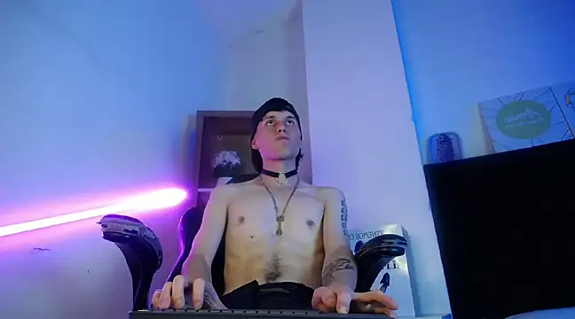 Snapshot of DemianPrince chatting on January 8, 9:53 am DemianPrince online show from January 8, 9:53 am