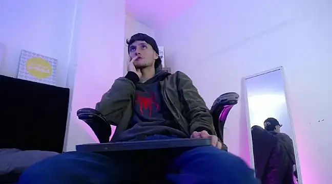 Snapshot of DemianPrince chatting on January 29, 4:05 am DemianPrince online show from January 29, 4:05 am