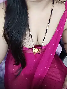 Snapshot of Sweetyi chatting on June 17, 4:12 am Sweetyi online show from June 17, 4:12 am