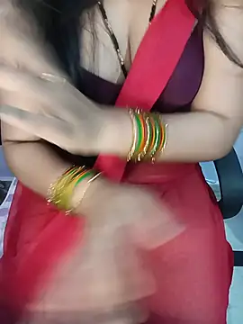 Snapshot of Sweetyi chatting on May 29, 4:07 am Sweetyi online show from May 29, 4:07 am