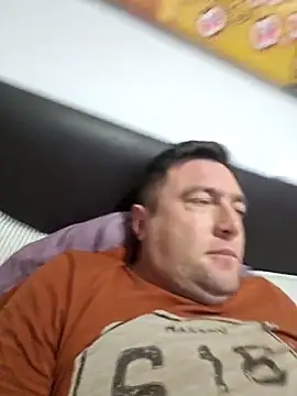 Snapshot of seloloko20 chatting on January 6, 10:08 am seloloko20 online show from January 6, 10:08 am