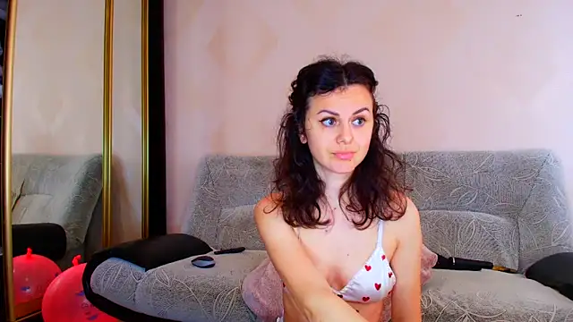 LeggyLover90 online show from April 23, 12:29 pm