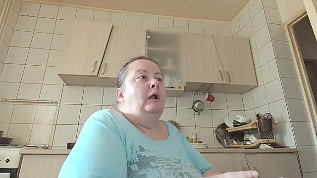 Snapshot of melissaBlessing chatting on February 20, 10:37 am melissaBlessing online show from February 20, 10:37 am