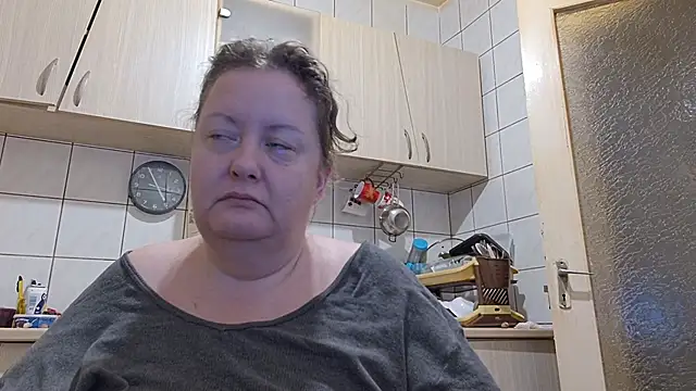 Snapshot of melissaBlessing chatting on September 25, 1:55 am melissaBlessing online show from September 25, 1:55 am