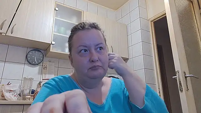 Snapshot of melissaBlessing chatting on October 20, 2:24 am melissaBlessing online show from October 20, 2:24 am