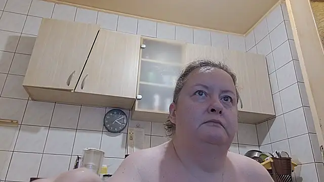 Snapshot of melissaBlessing chatting on June 22, 1:11 am melissaBlessing online show from June 22, 1:11 am