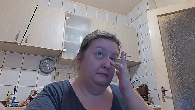 Snapshot of melissaBlessing chatting on September 23, 1:56 am melissaBlessing online show from September 23, 1:56 am