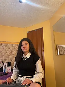 lilimini032 online show from November 26, 7:58 pm