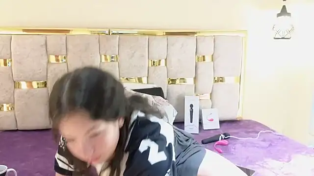 lilimini032 online show from March 21, 8:02 pm