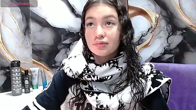 Snapshot of lilimini032 chatting on July 15, 9:22 pm lilimini032 online show from July 15, 9:22 pm
