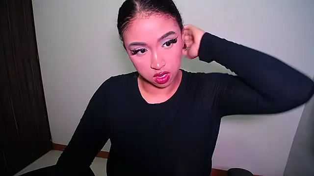 Snapshot of barbara_falcons chatting on October 6, 11:49 pm barbara falcons online show from October 6, 11:49 pm