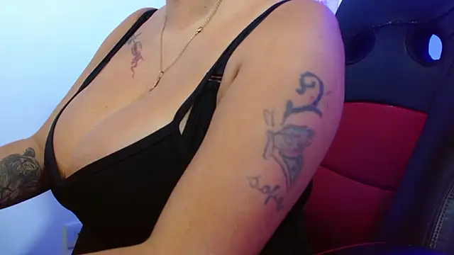 violletha online show from February 13, 12:27 pm