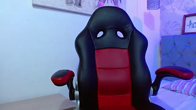 violletha online show from November 12, 12:31 pm