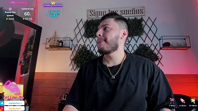 Angelgraham 1 online show from November 3, 5:05 pm