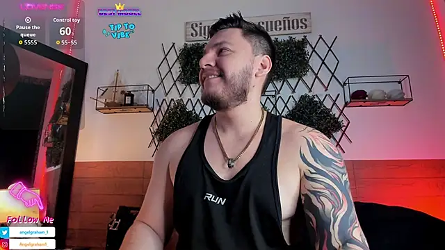 Angelgraham 1 online show from November 12, 4:33 pm