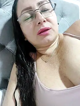 milly sanchez online show from May 10, 5:15 pm