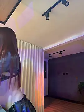 carolynnetrujillo online show from June 24, 3:27 am