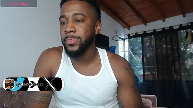 Snapshot of Drake_Nassir4 chatting on July 19, 6:48 pm Drake Nassir4 online show from July 19, 6:48 pm