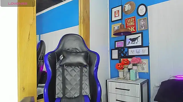 Drake Nassir4 online show from October 31, 9:54 pm