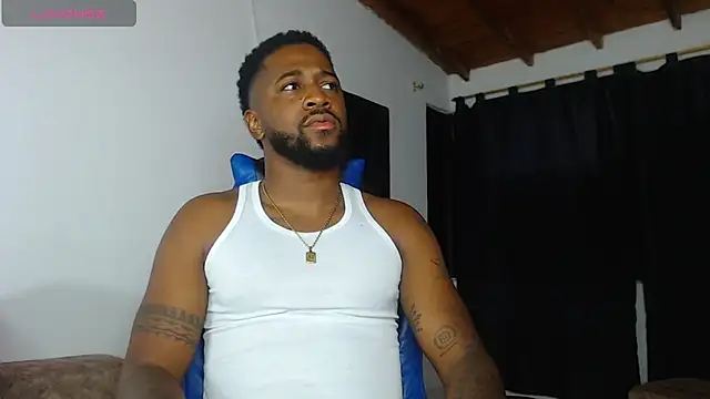 Snapshot of Drake_Nassir4 chatting on July 9, 5:41 am Drake Nassir4 online show from July 9, 5:41 am
