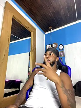 Drake Nassir4 online show from November 4, 9:07 pm