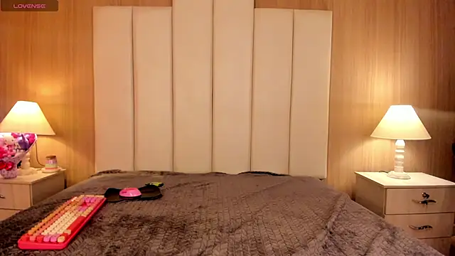 ElectraRaptiis online show from March 14, 9:54 pm