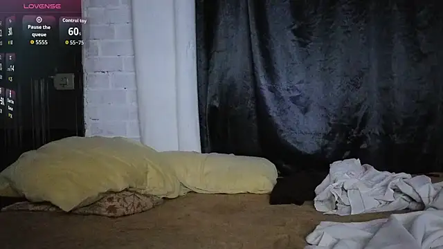 Snapshot of Kimandyuk chatting on December 14, 2:07 am Kimandyuk online show from December 14, 2:07 am