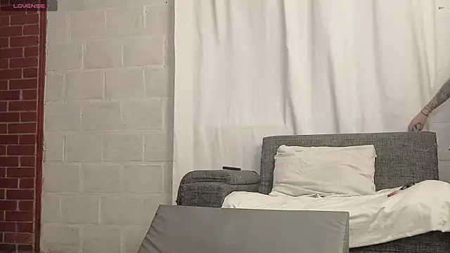 Kimandyuk online show from February 28, 1:27 am