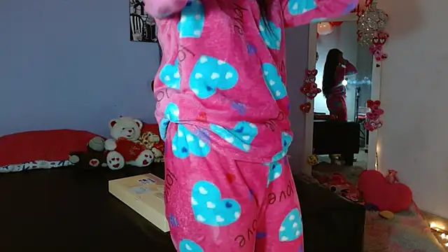 Kimandyuk online show from February 25, 1:10 pm