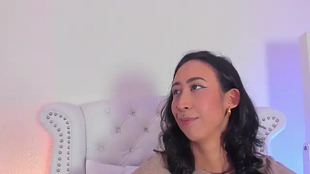 GabyPetit online show from April 6, 7:48 pm